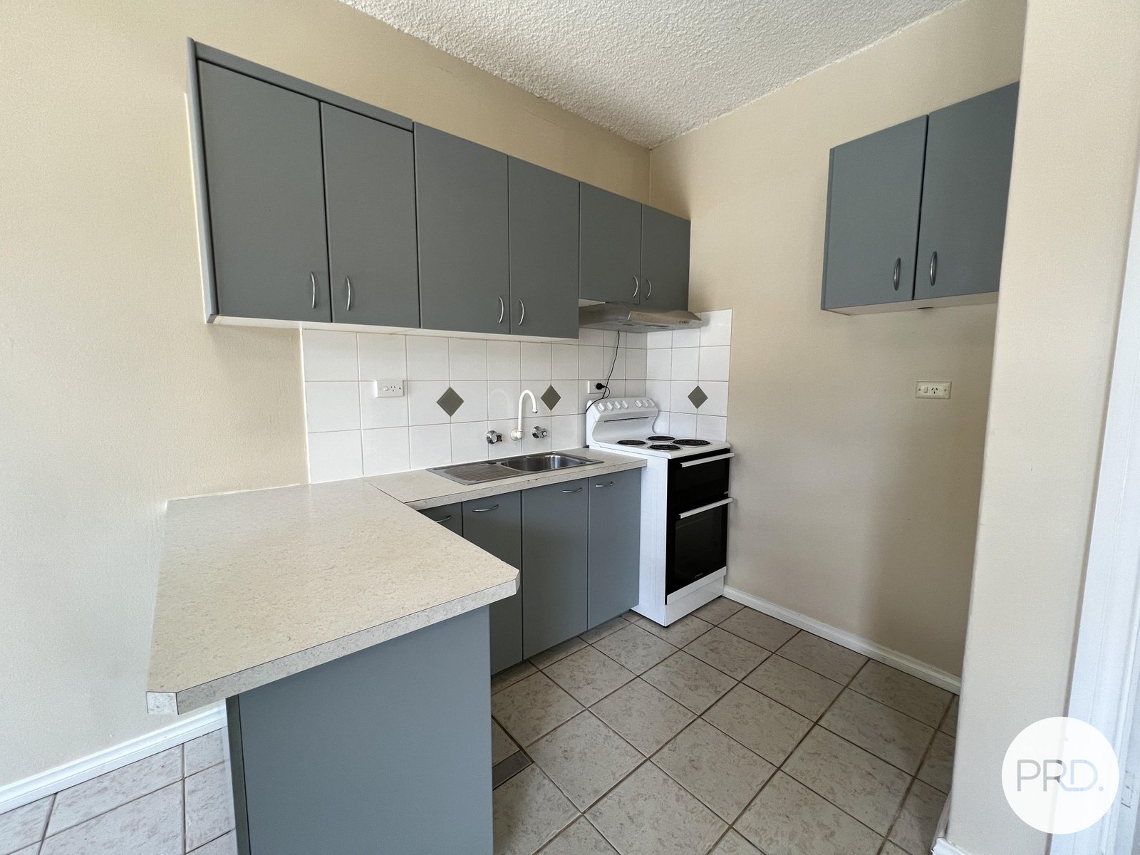 15/22 Mowatt Street QUEANBEYAN EAST 4