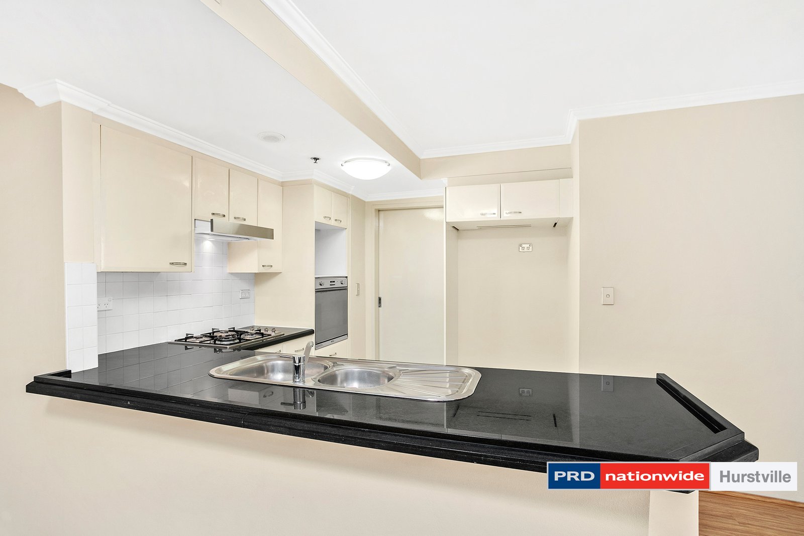 152/323 Forest Road ( Access Via Bridge St)  HURSTVILLE 2