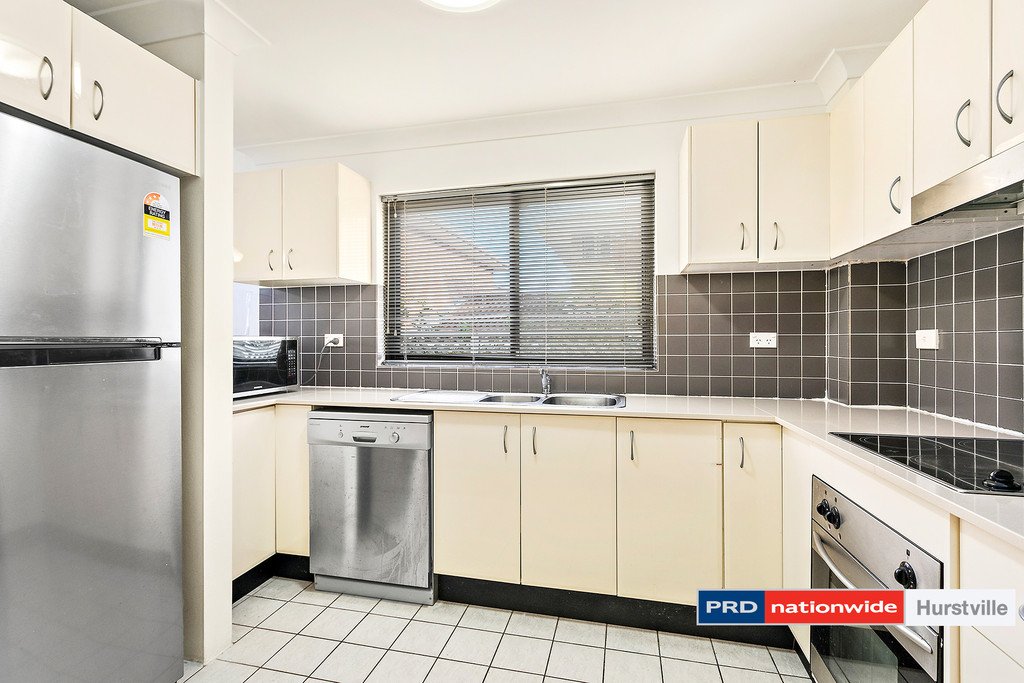 15/24 Greenacre Road SOUTH HURSTVILLE 4