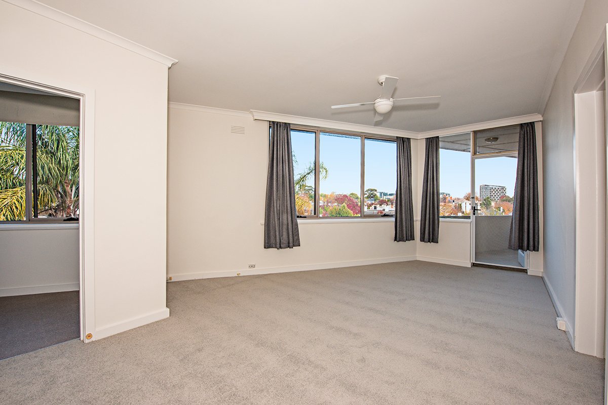 Gallery: 15/241 Williams Road