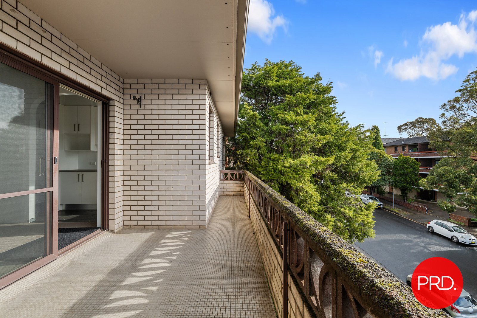 15/25-27 Robertson Street KOGARAH 9