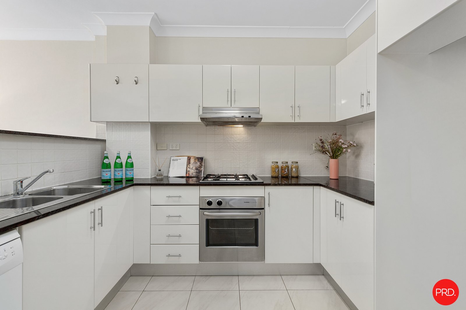 15/26-30 Premier Street KOGARAH 3