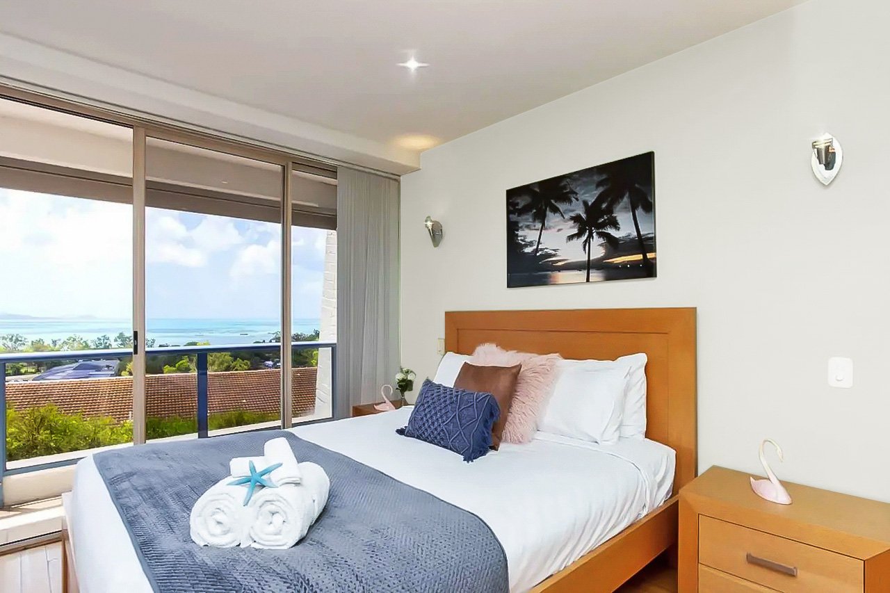 152/6 Eshelby Drive CANNONVALE 8