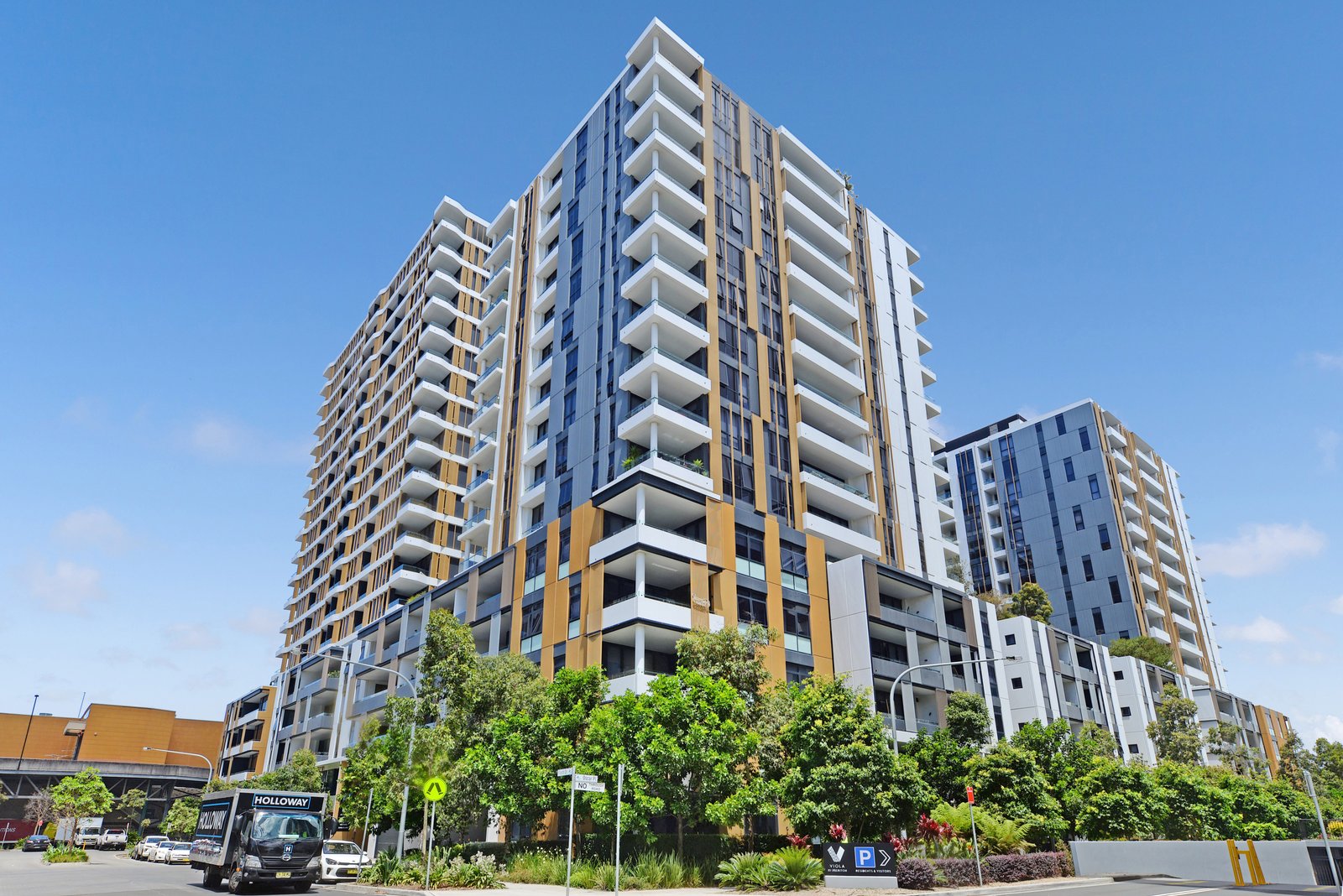 1526/13 Oscar Place EASTGARDENS 6