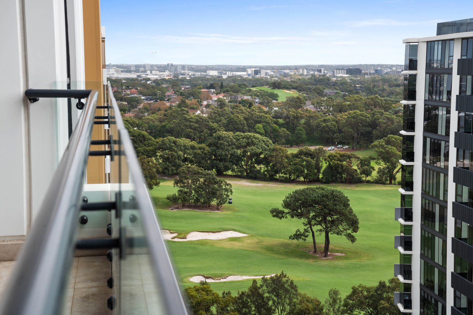 1526/13 Oscar Place EASTGARDENS 2