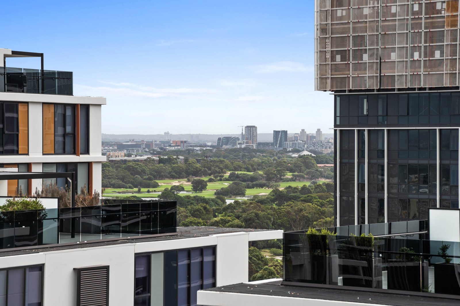 1526/13 Oscar Place EASTGARDENS 18