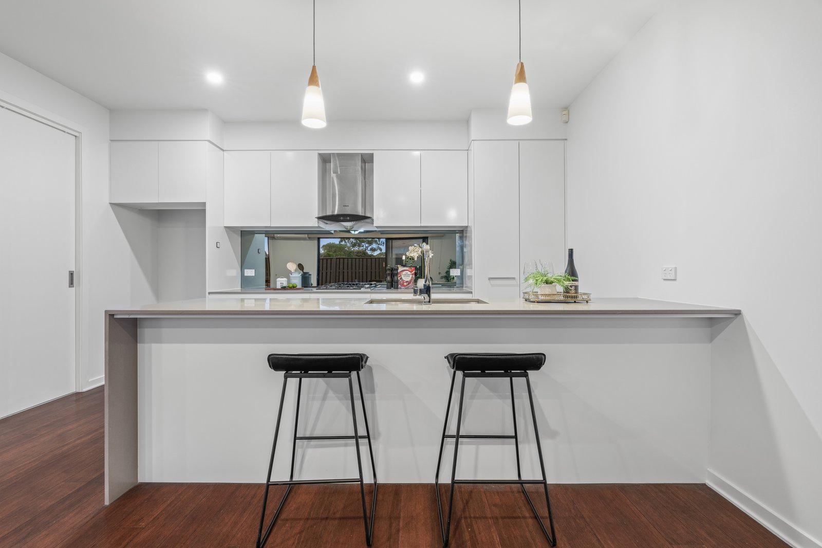 Gallery: 15/27 Dromana Avenue