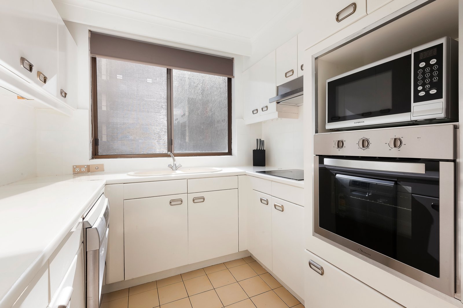 Gallery: 15/27 Queens Road