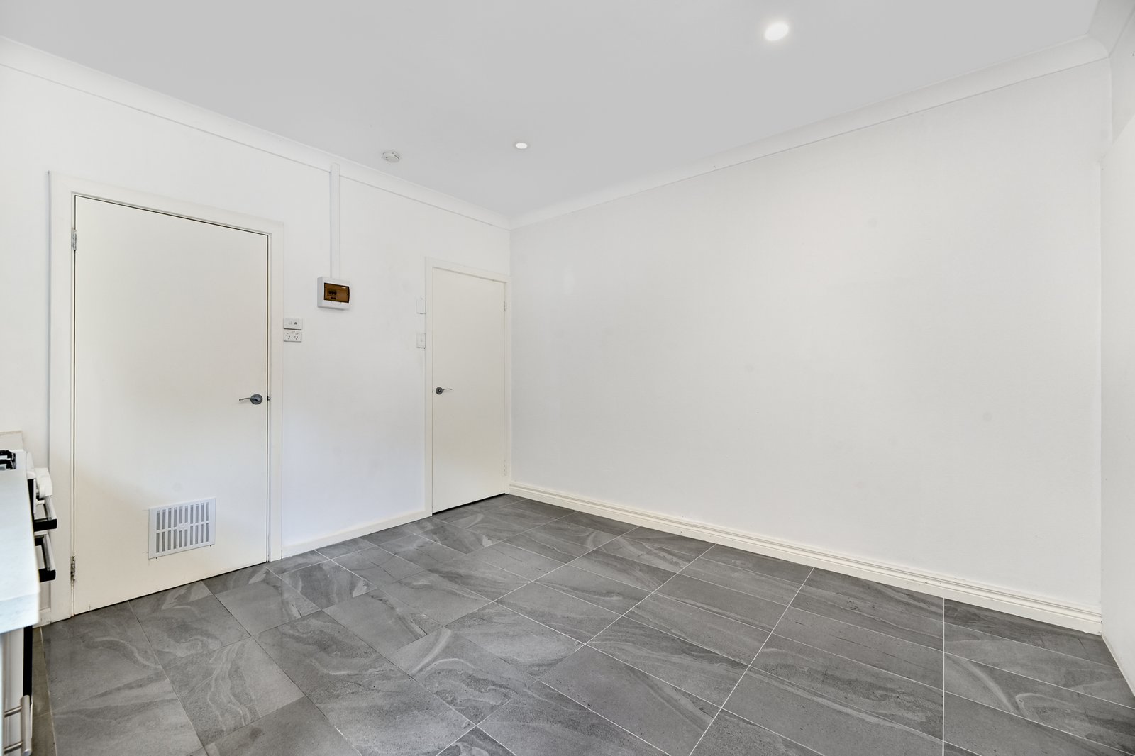 Gallery: 1/527 Warrigal Road
