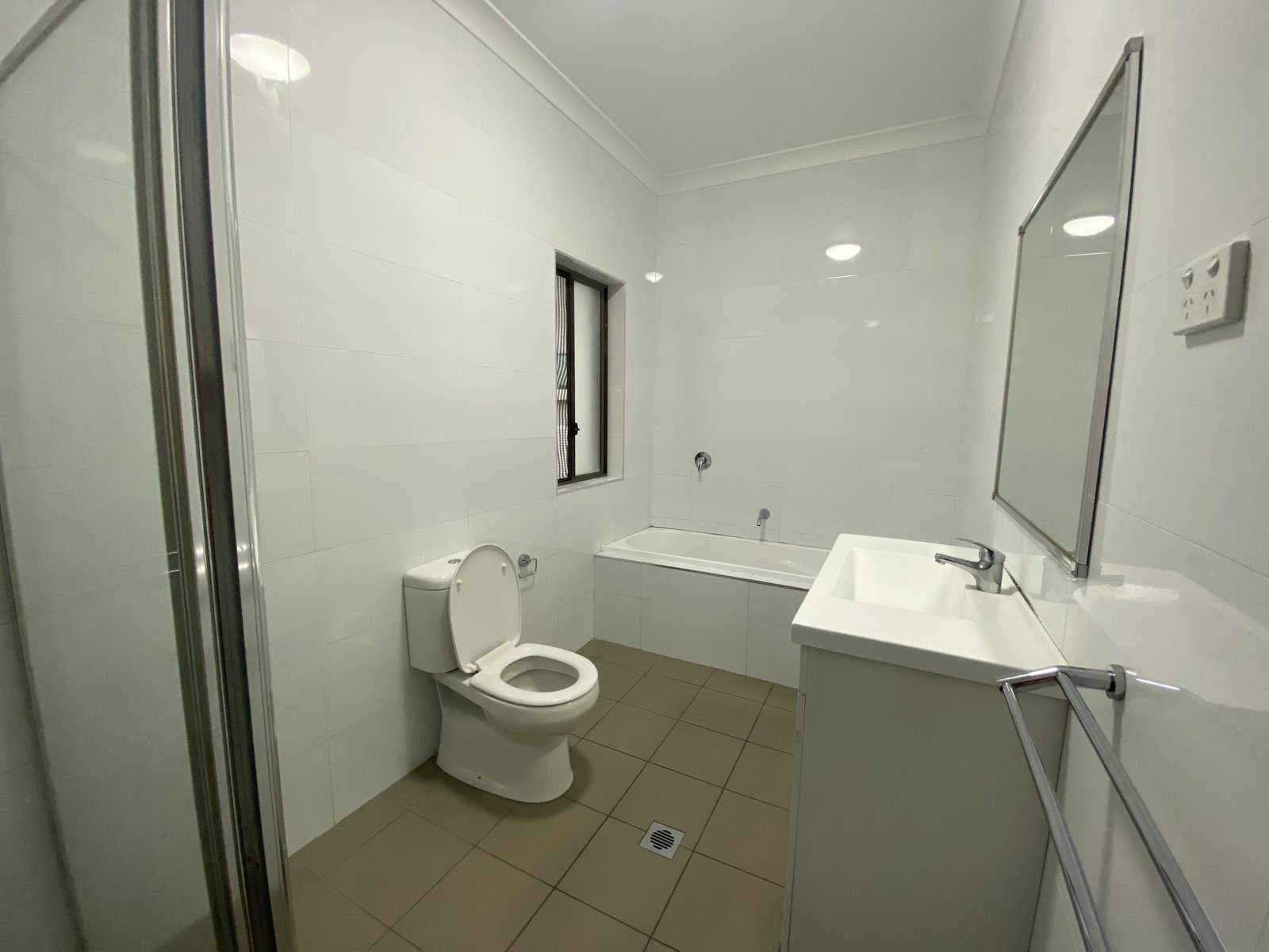 15/28 Castlereagh Street LIVERPOOL 9