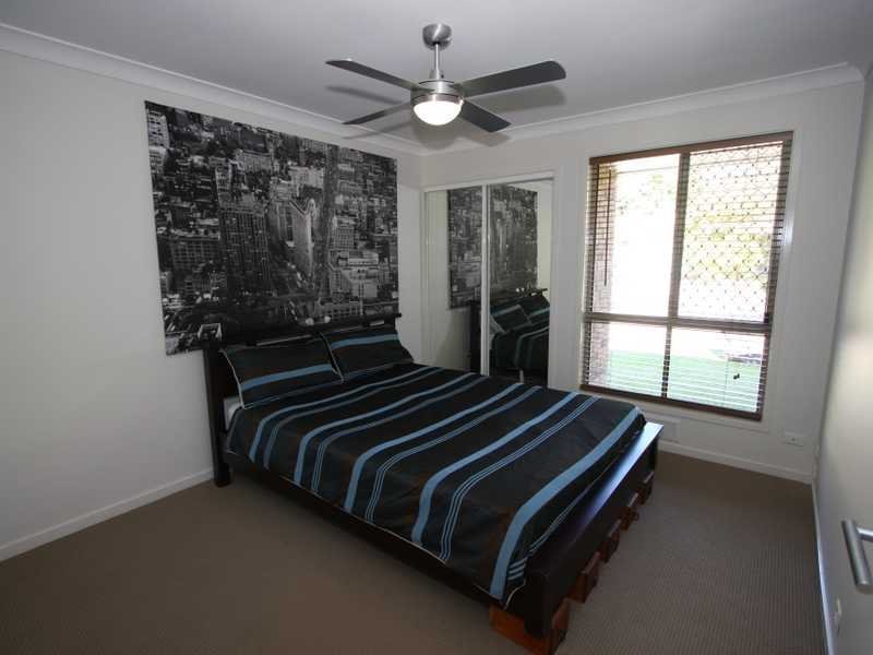 15/28 Golden Palms Court ASHMORE 4