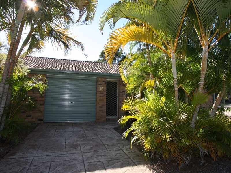 15/28 Golden Palms Court ASHMORE 7
