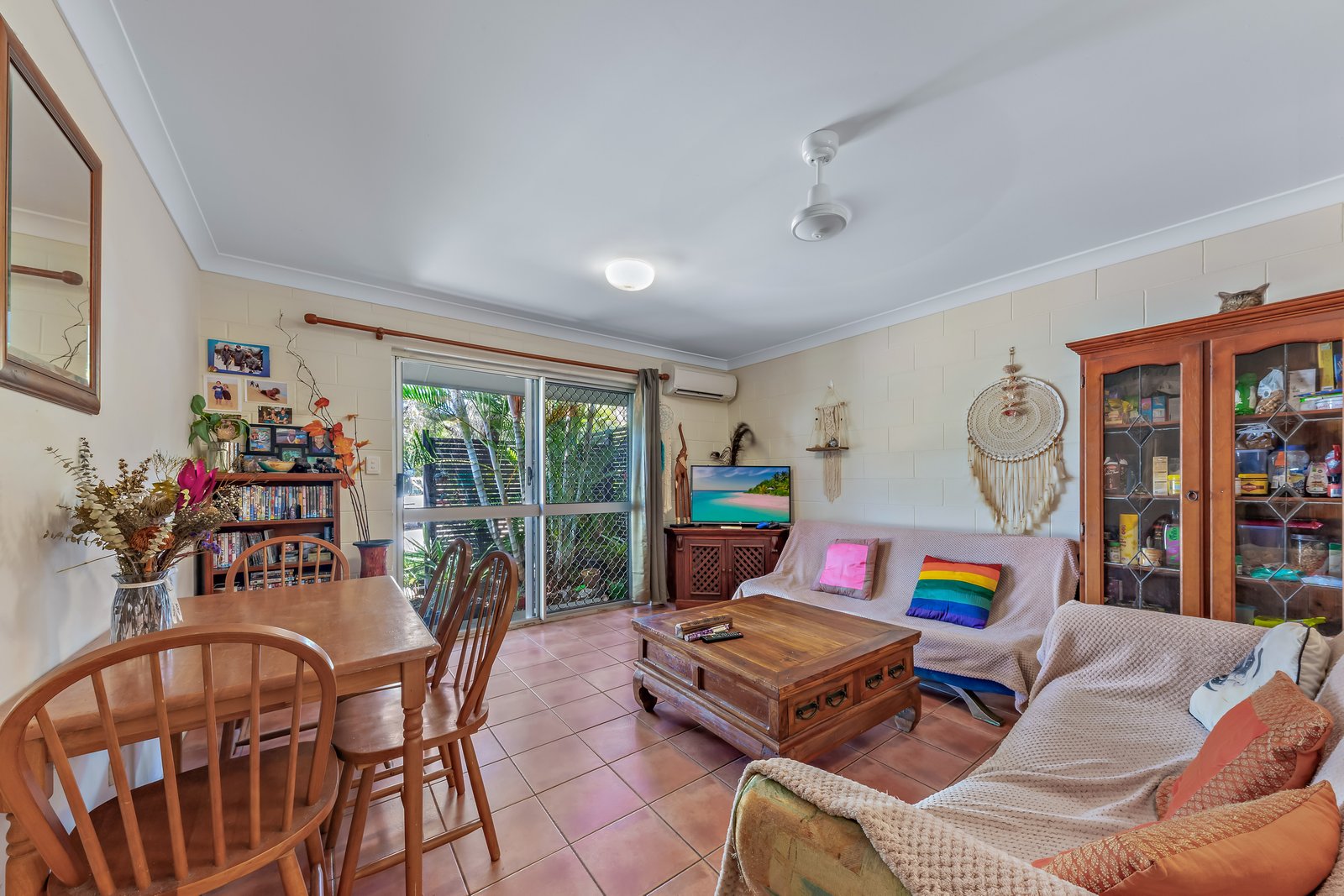 15/28 Island Drive CANNONVALE 3