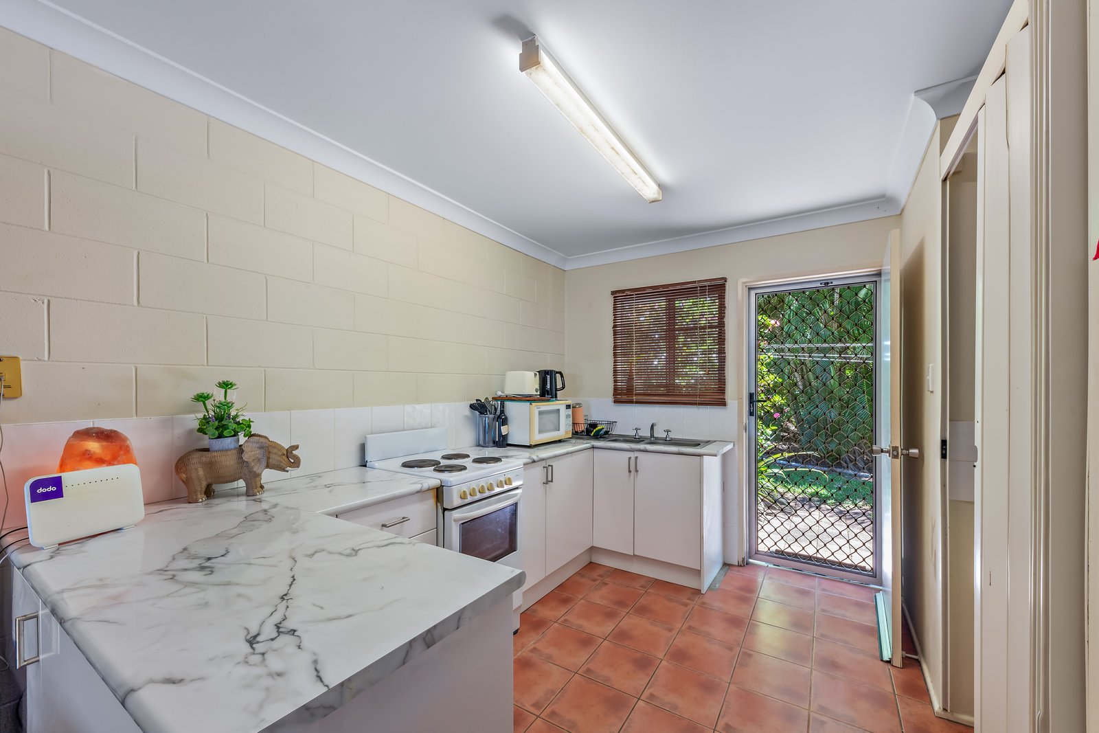 15/28 Island Drive CANNONVALE 4