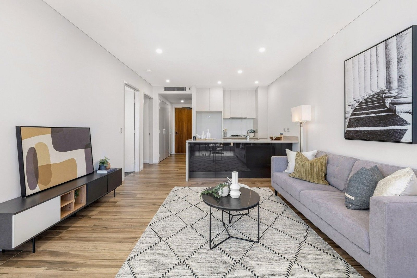 1528/13 Oscar Place EASTGARDENS 6