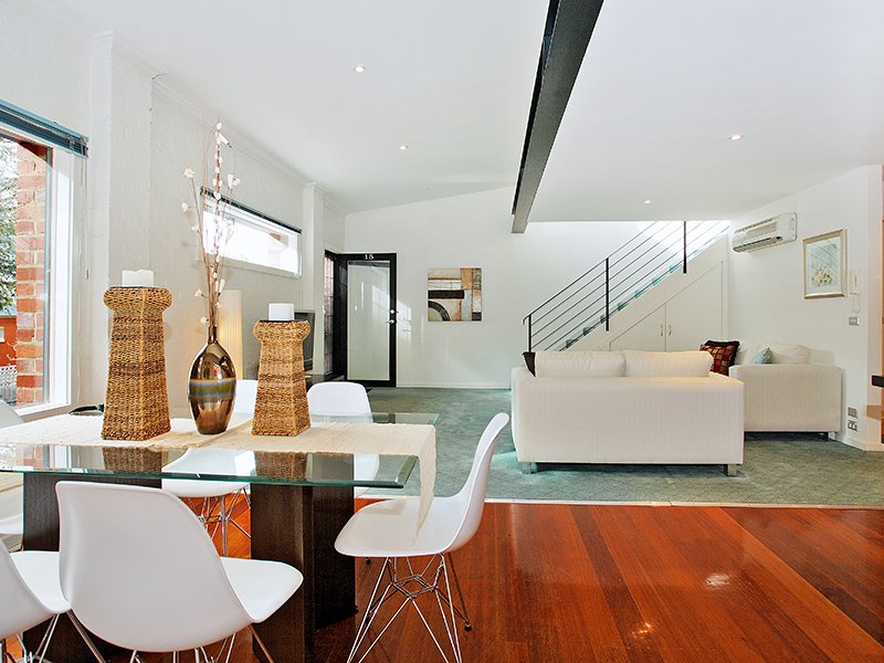 Gallery: 15/287 Bank Street