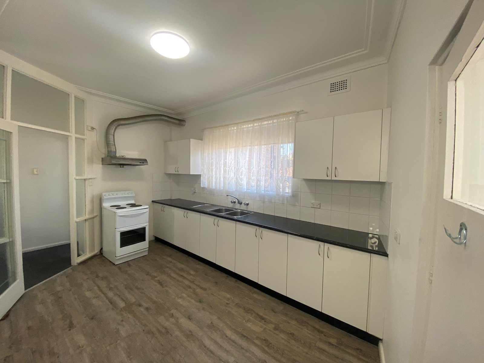 1/529 King Georges Road BEVERLY HILLS 6