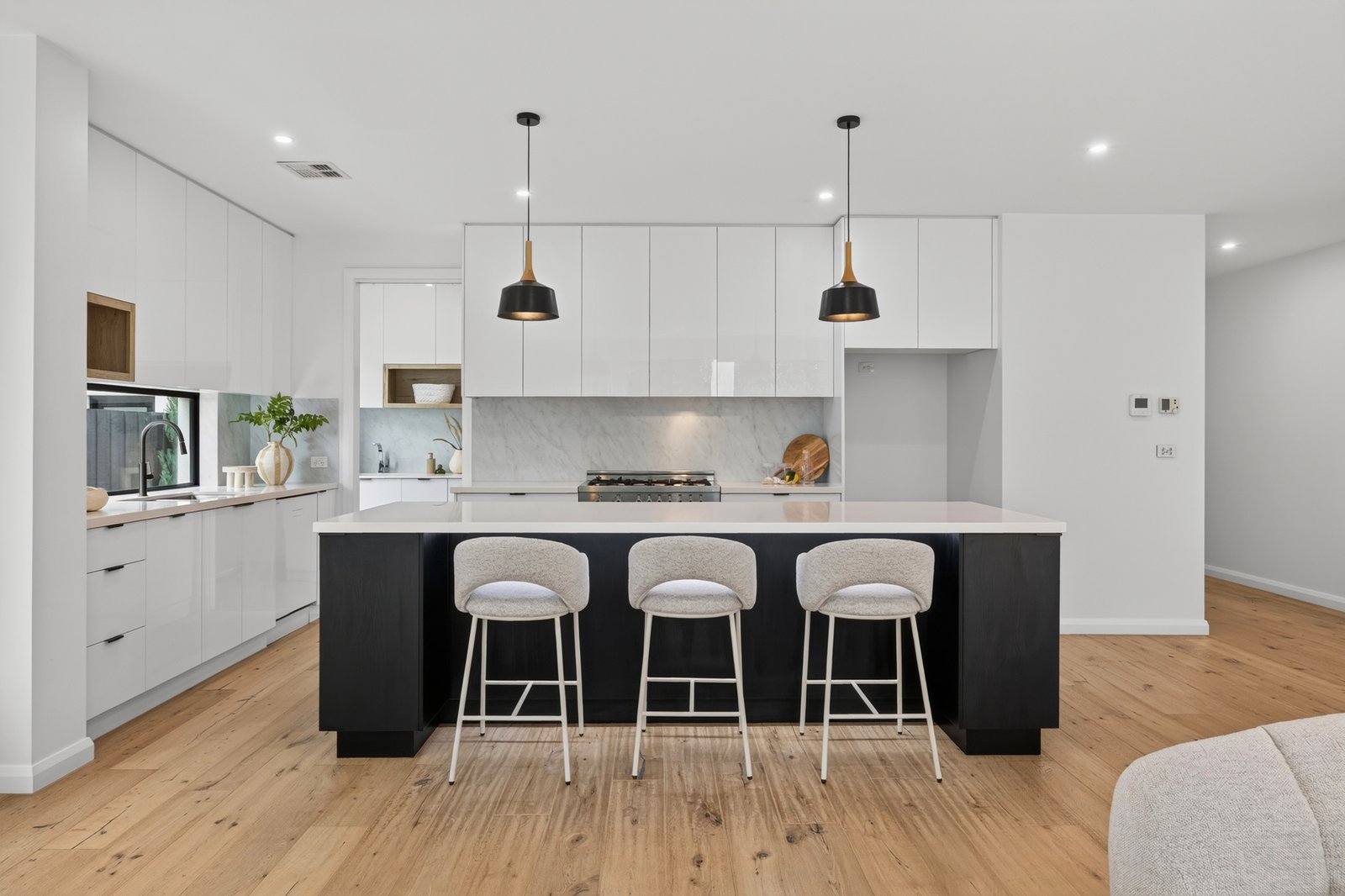 Gallery: 152A Charman Road