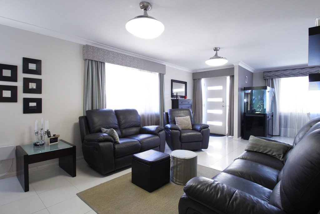 1/53 Barry Street CAMBRIDGE PARK 4