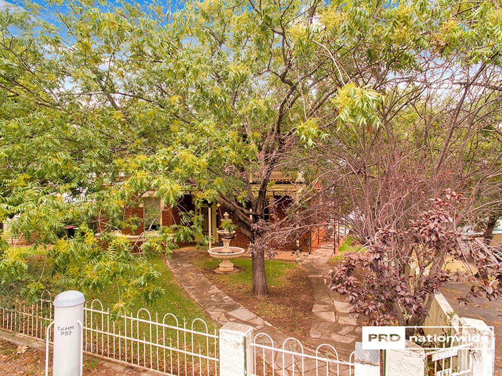 153 Carthage Street TAMWORTH 2
