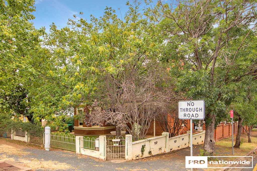 153 Carthage Street TAMWORTH 4