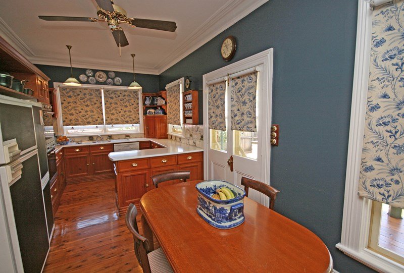 153 Carthage Street TAMWORTH 10