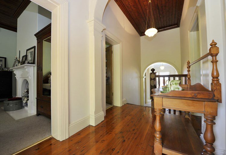 153 Carthage Street TAMWORTH 13