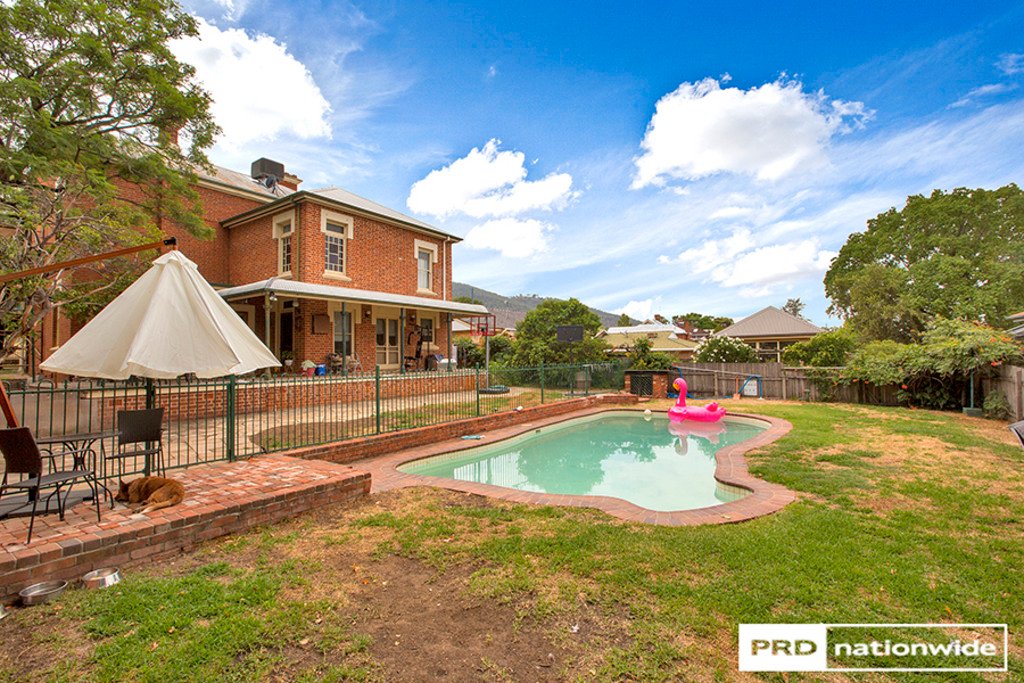 153 Carthage Street TAMWORTH 18