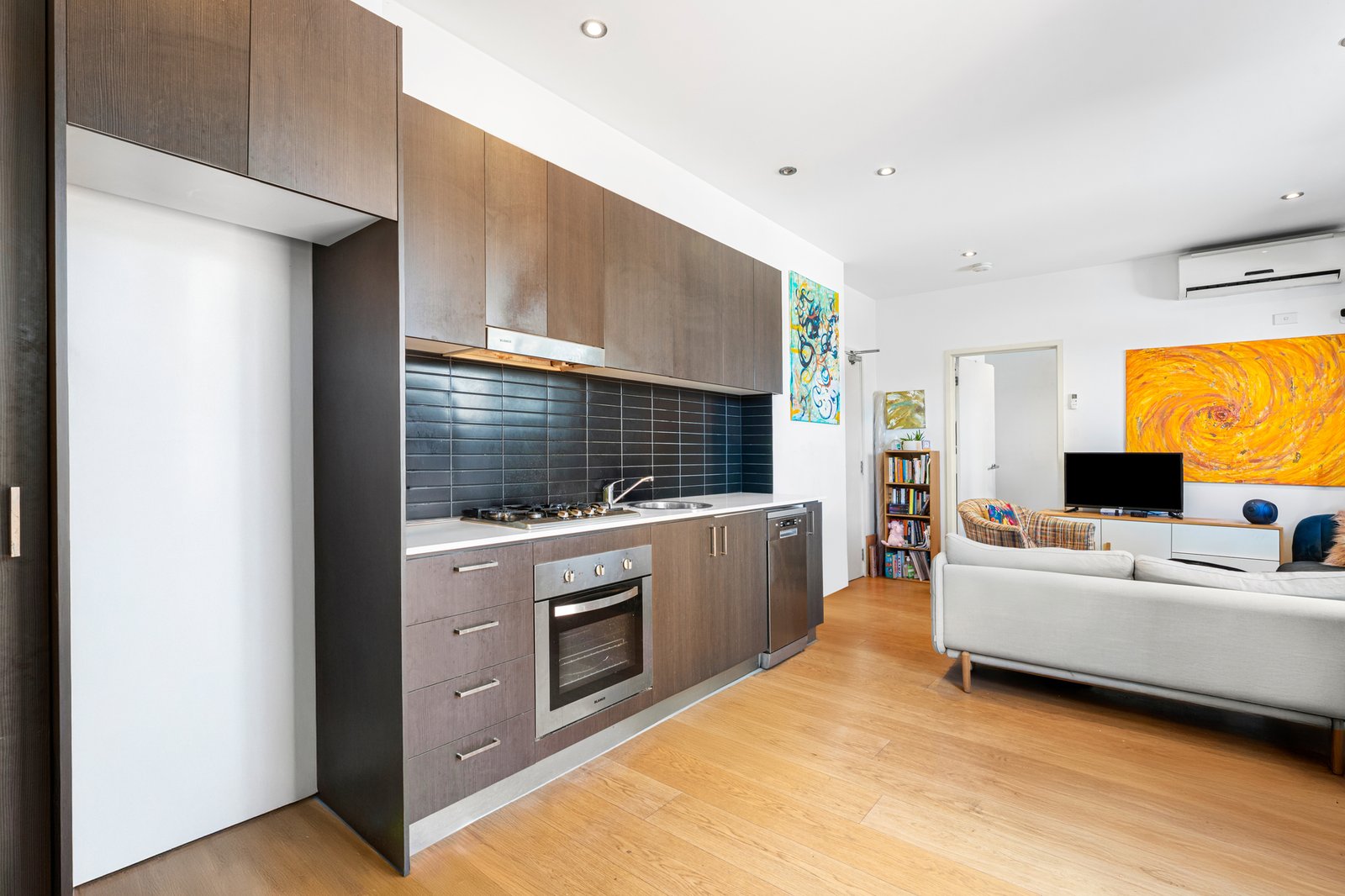Gallery: 15/3 Charnwood Road