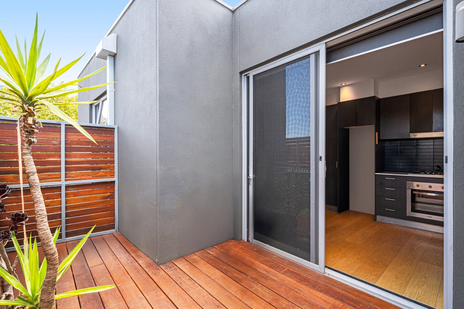 Gallery: 15/3 Charnwood Road