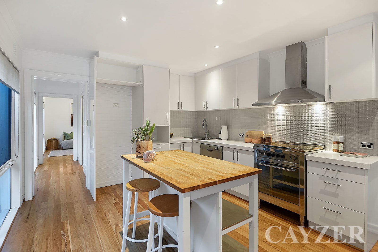 Gallery: 153 Cruikshank Street