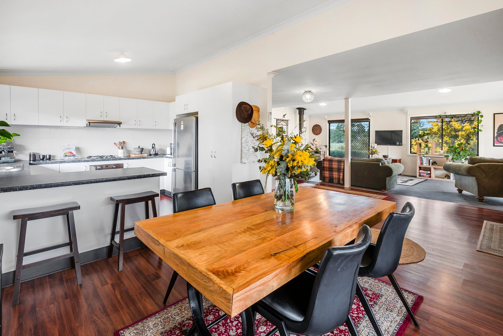 Real Estate and Property in 153 Flynns Lane, Kyneton, VIC