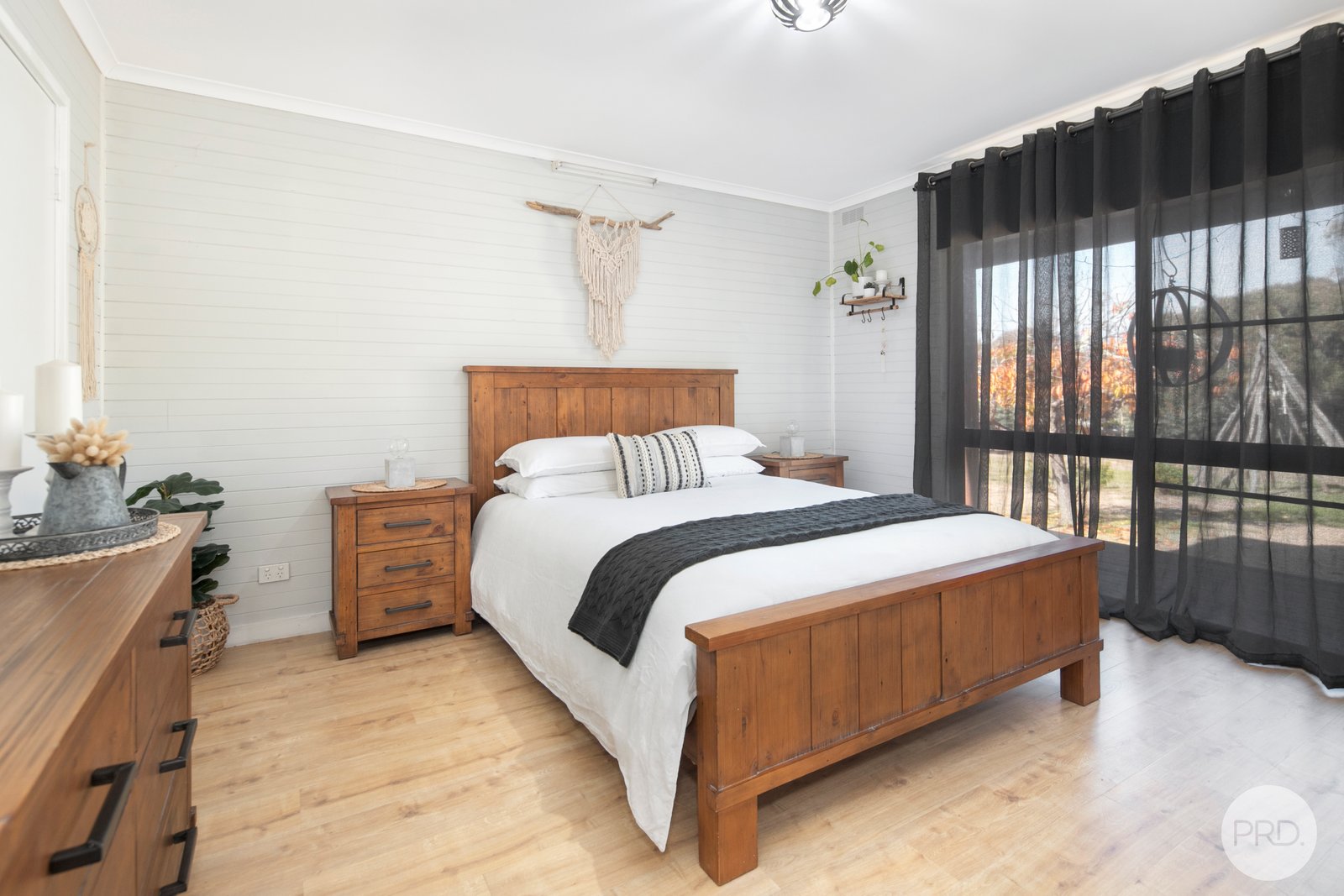 153 Gladstone Street LEXTON 9
