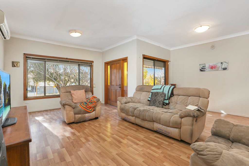 153 Princes Highway DAPTO 3