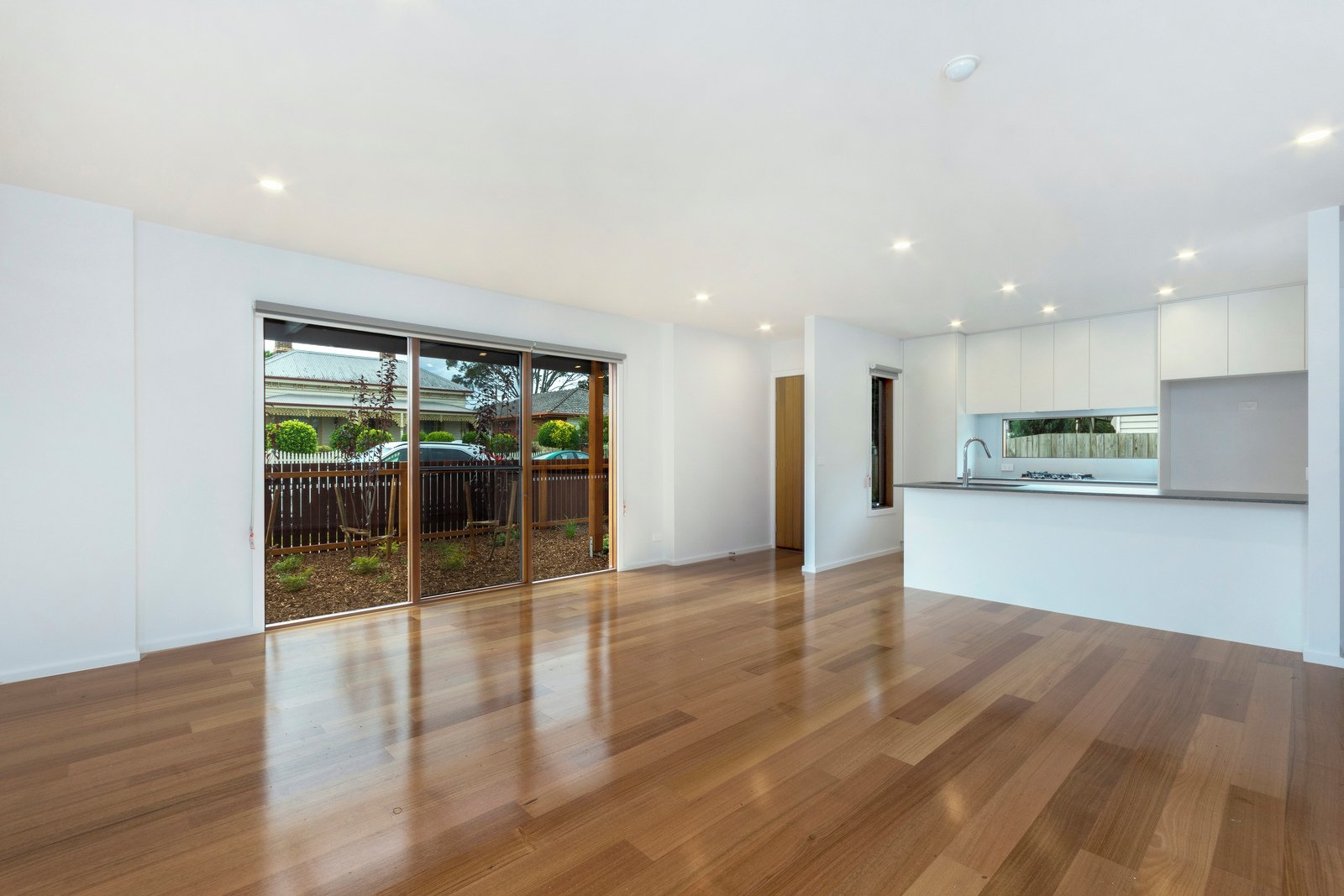 Gallery: 1/53 Sharp Street