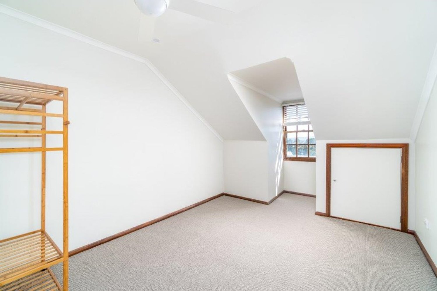 153 Swan Street MORPETH 10