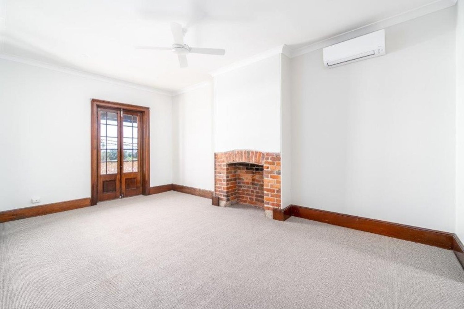 153 Swan Street MORPETH 11