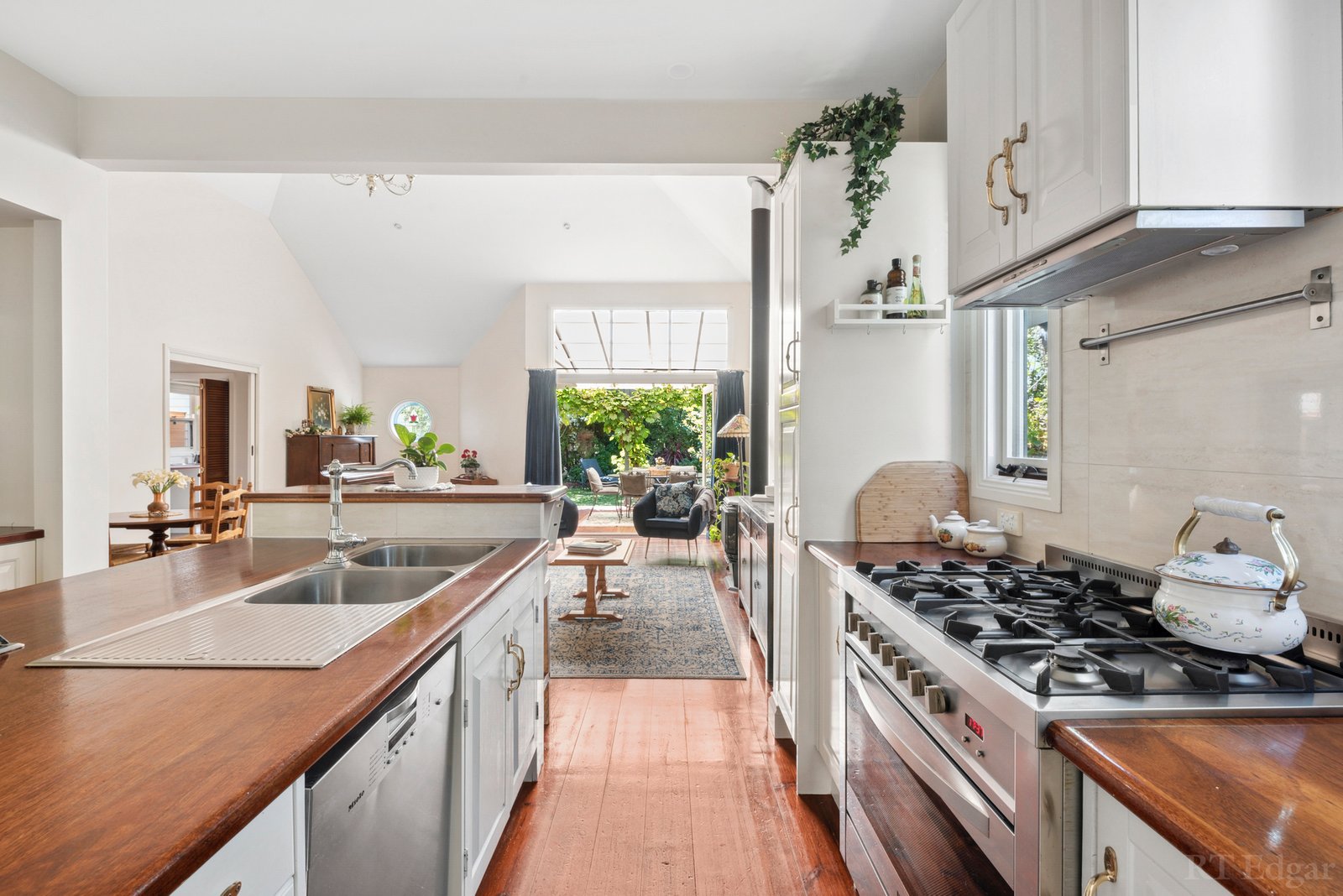 Real Estate and Property in 153 The Avenue, Ocean Grove, VIC