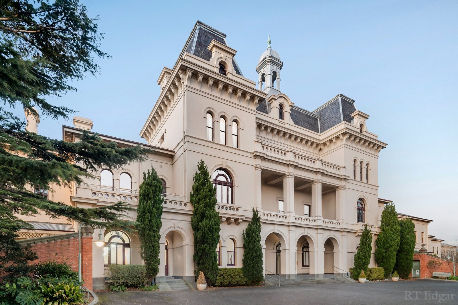 Real Estate and Property in 153 Wiltshire Drive, Kew, VIC