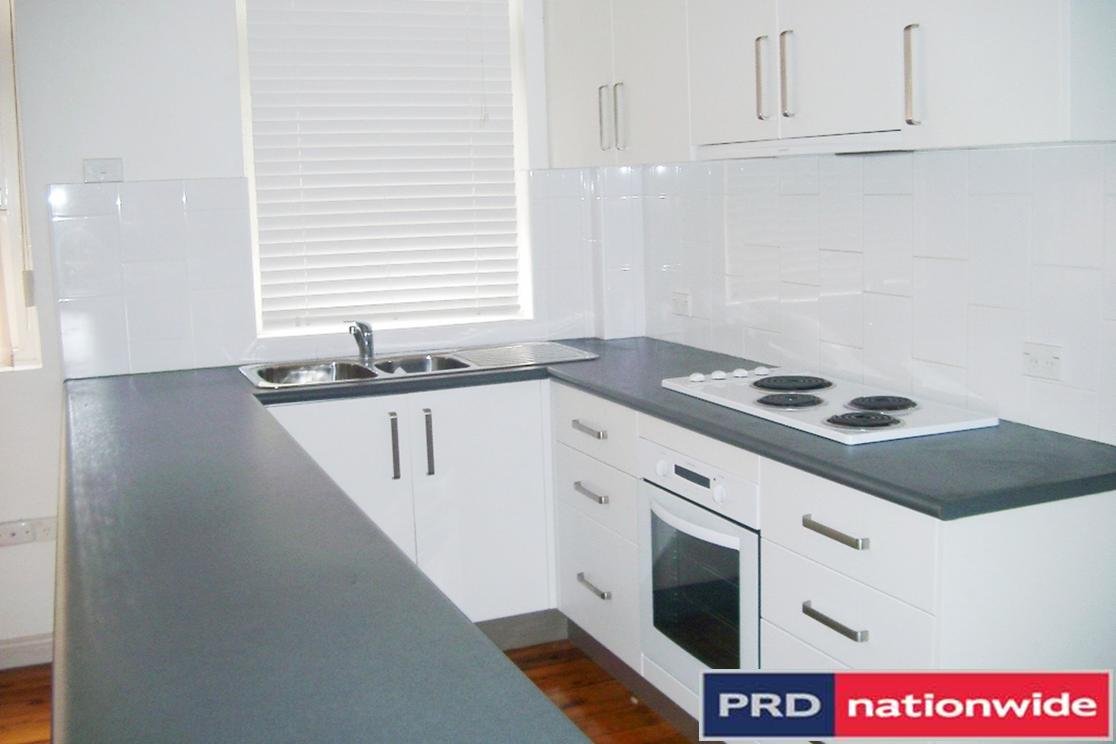 1/53 Wolseley Street KOGARAH 2