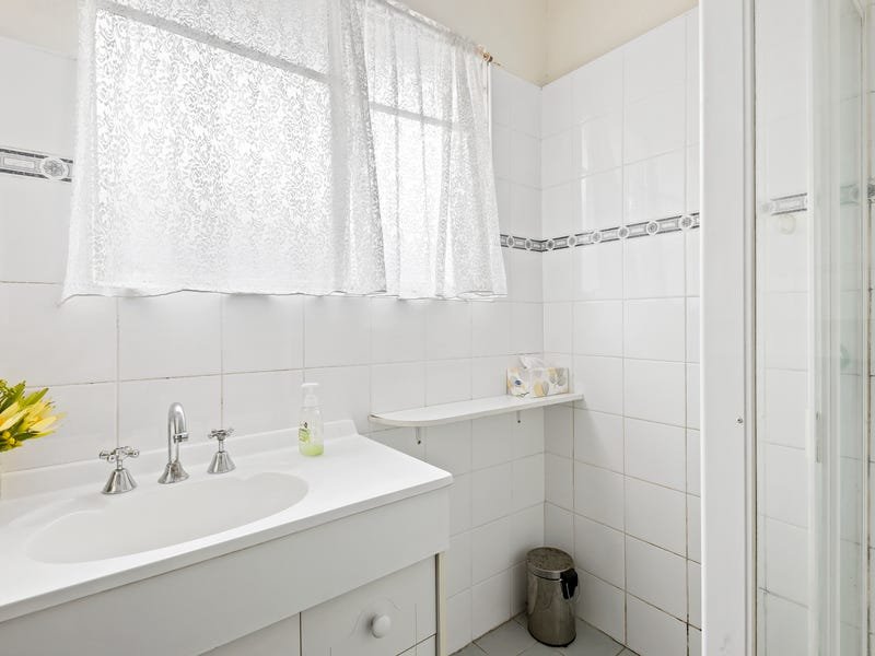 Real Estate and Property in 1/532 Waterdale Road, Heidelberg Heights, VIC