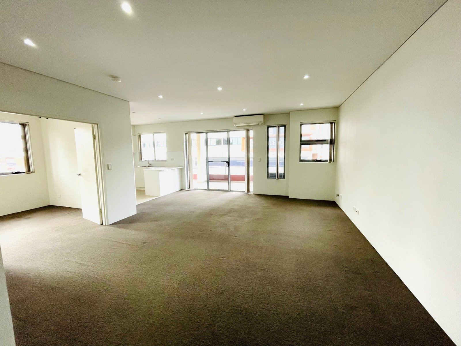 15/33-37 Gray Street KOGARAH 2