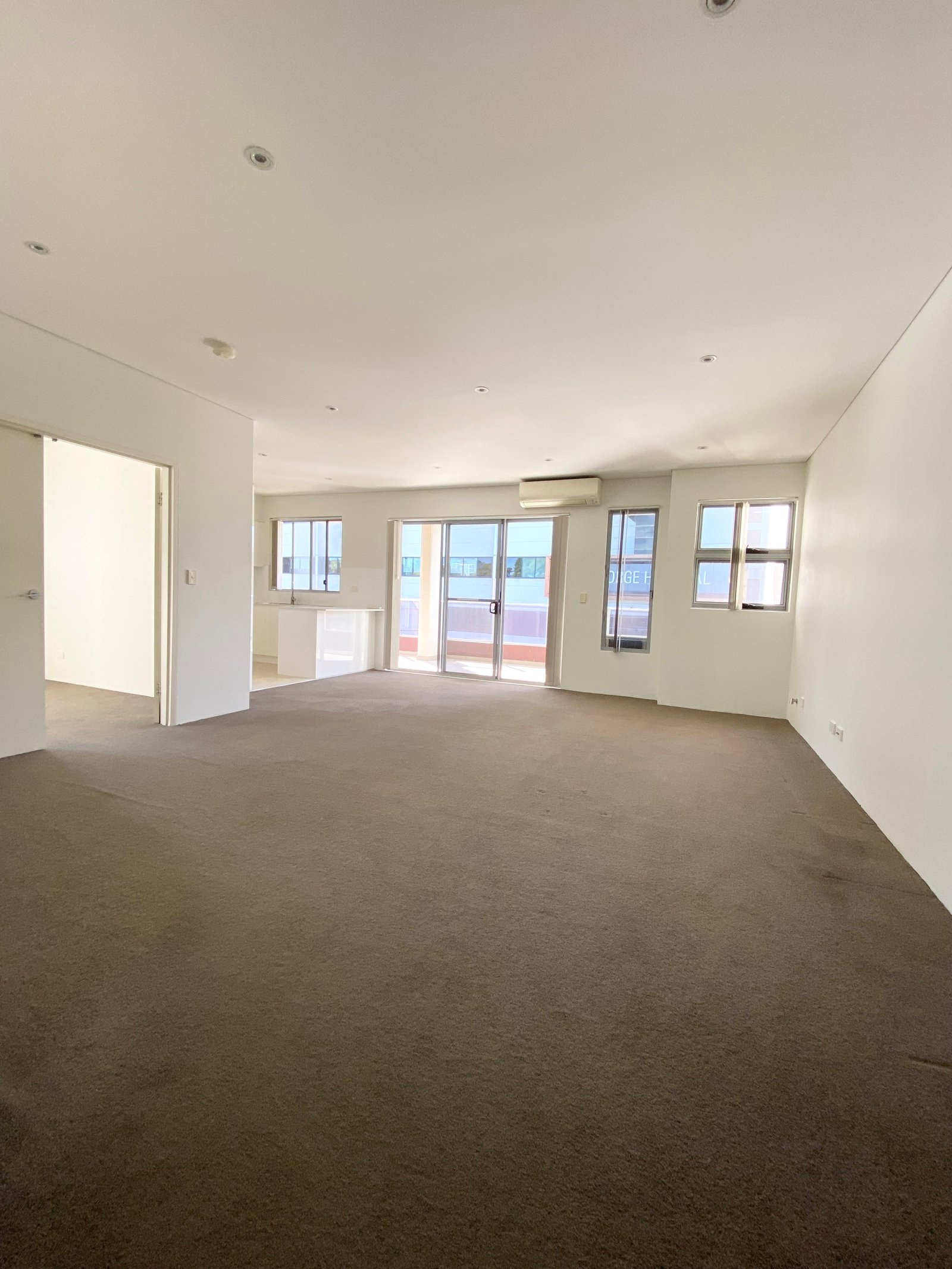 15/33-37 Gray Street KOGARAH 2