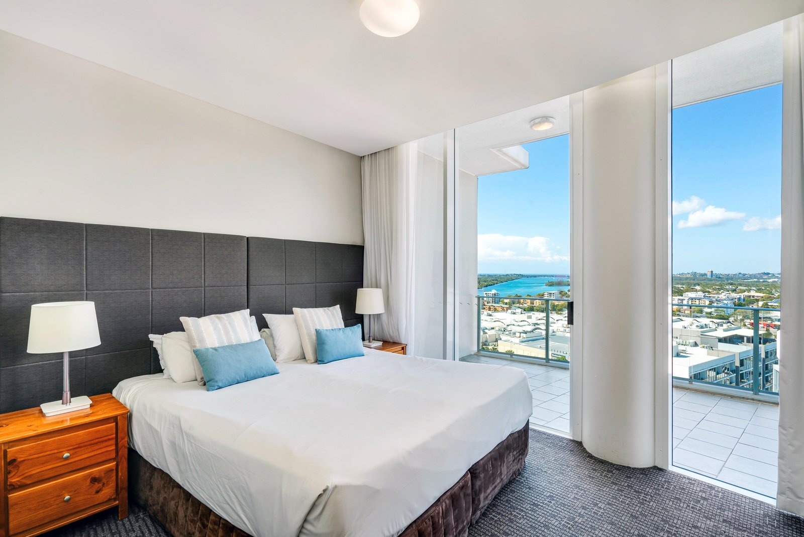 1534/6-8 Stuart Street TWEED HEADS 3