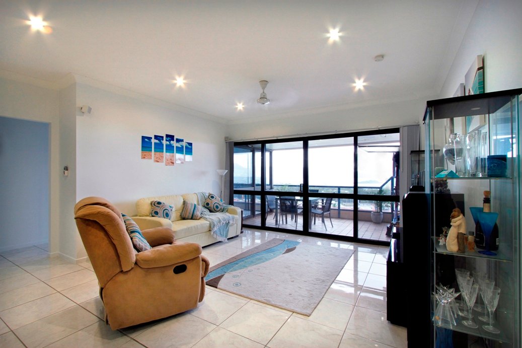 153/6 Eshelby Drive CANNONVALE 7