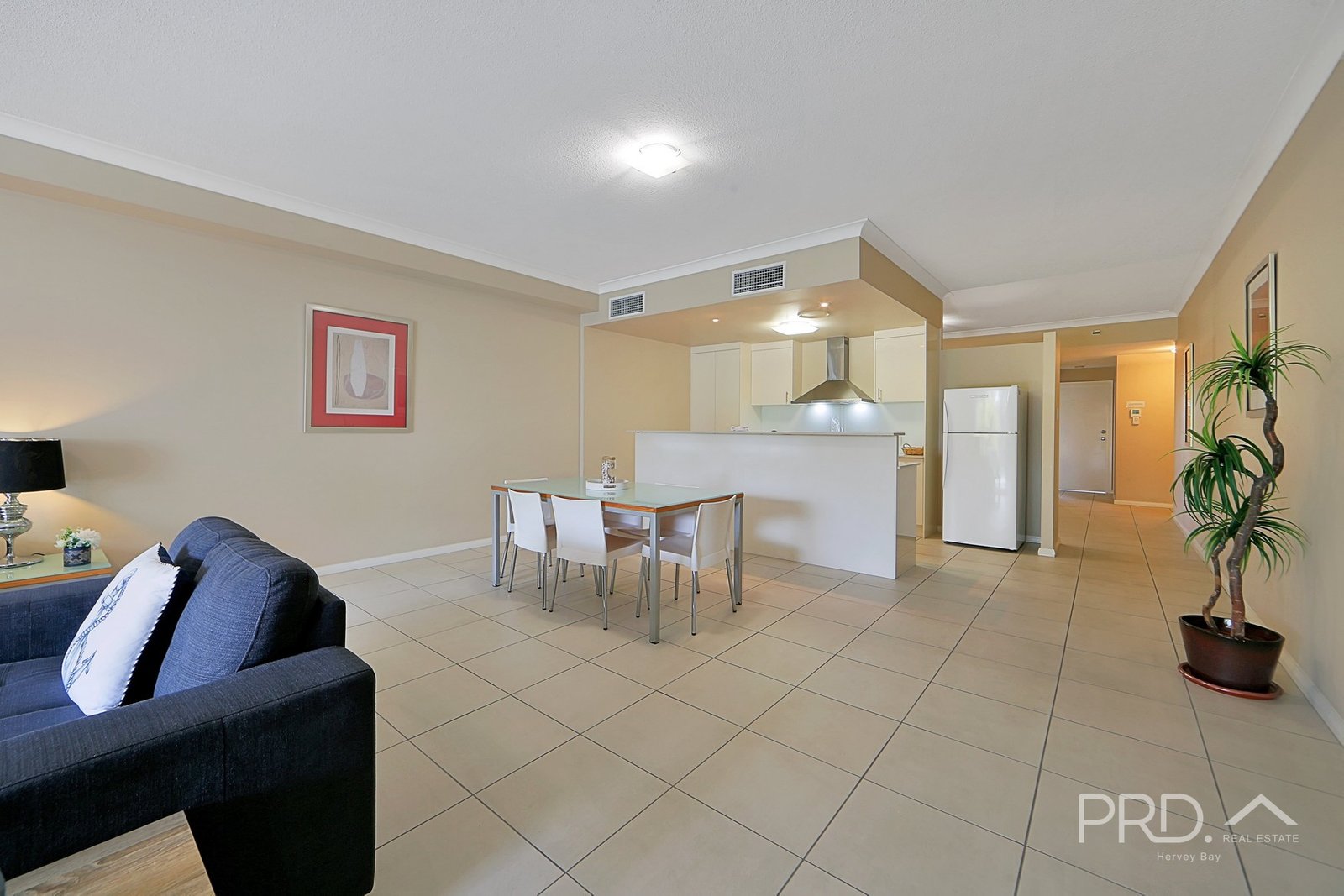 15/371 Esplanade  SCARNESS 12