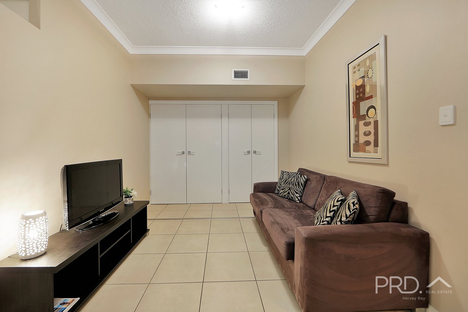 15/371 Esplanade  SCARNESS 15