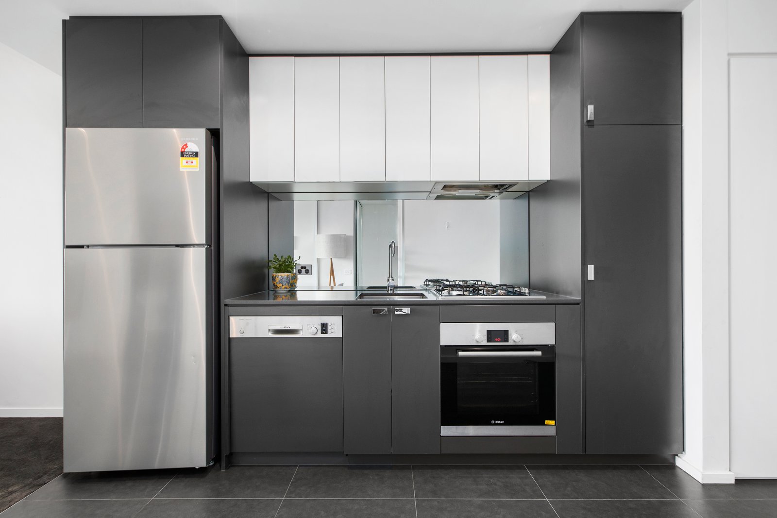Gallery: 153/75 Graham Road