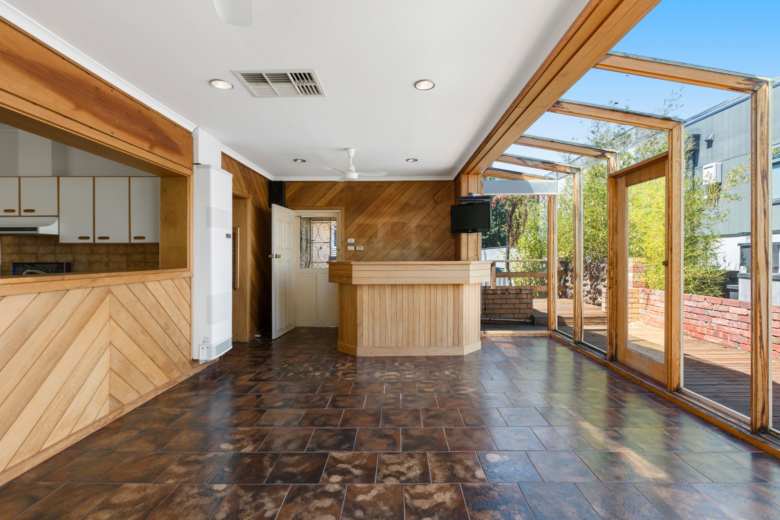Gallery: 154 Charman Road