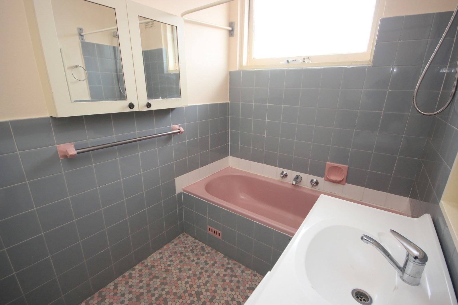 154 Chuter Avenue SANS SOUCI 7